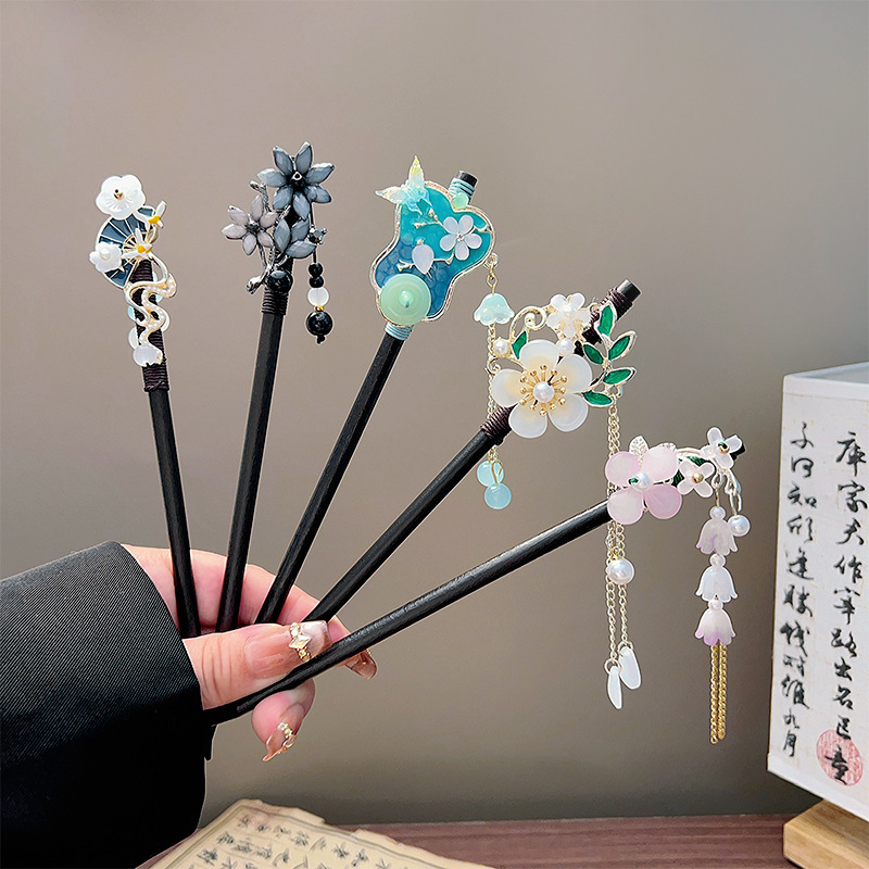Classic Tassel Hair Stick Blac - огляд і ціна Hair Fork Stick